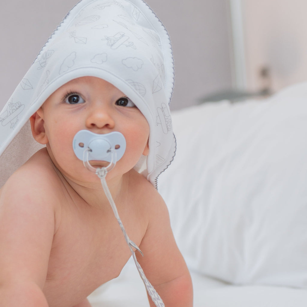 ¿Qué debería hacer mi bebé a los 3 meses?