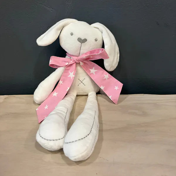Peluche conejo de apego blanco de 20 cm con cinta rosada de estrellas