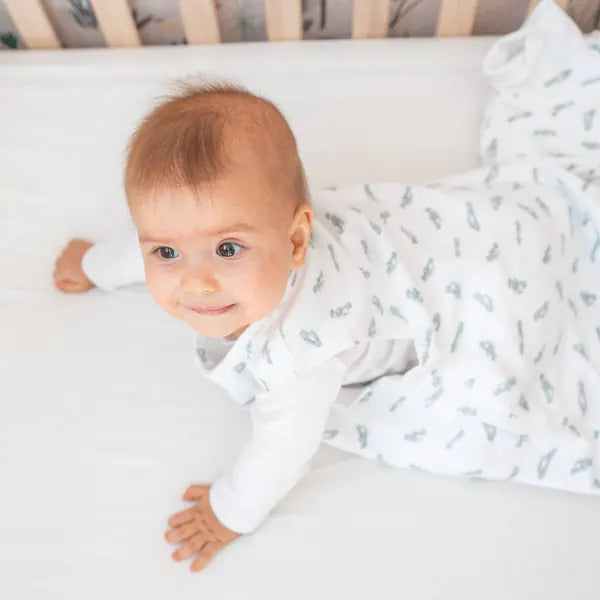Saco de dormir bebé autos TOG 3,5 en uso