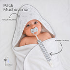 Pack Mucho Amor · Niño: la toalla delantal y el agarra chupete señalados