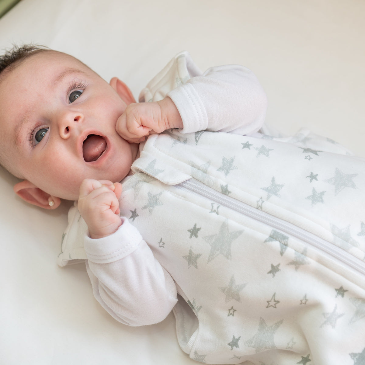 Saco de Dormir Bebé Estrellas Grandes TOG 3,5